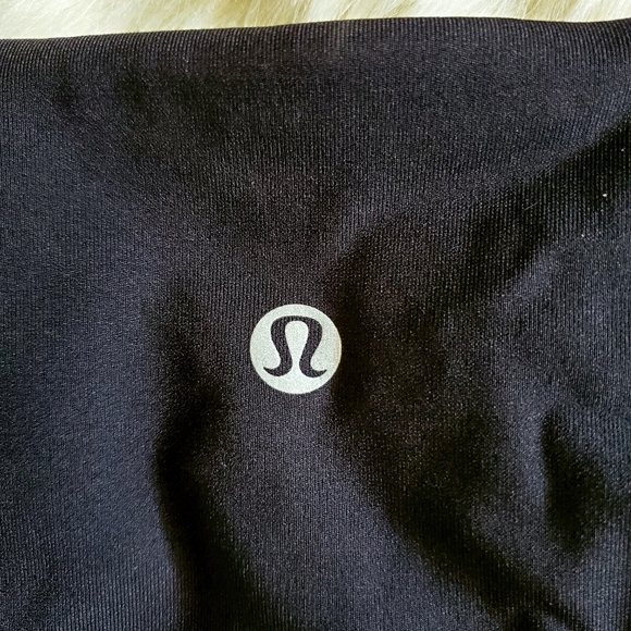 Lululemon Train Times Crop in Heathered Black/Black Size 6 - Picture 10 of 15